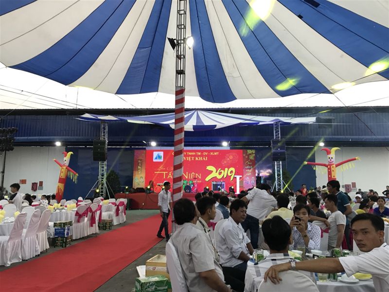 Tổ chức tiệc tất niên cho công ty Việt Khải